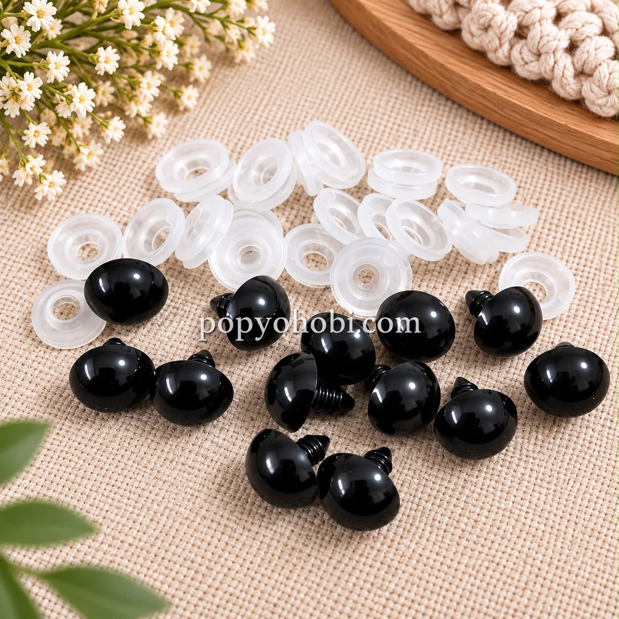 14 mm Vidalı Göz siyah