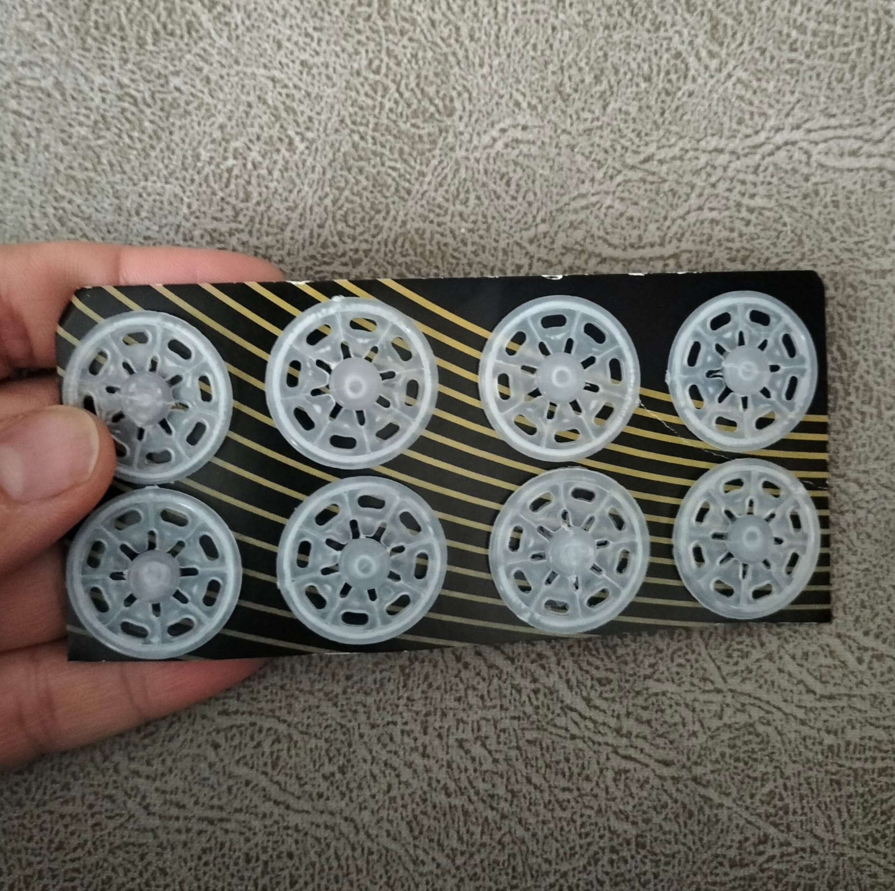 Şeffaf Çıt Çıt 25 mm 8 adet Büyük