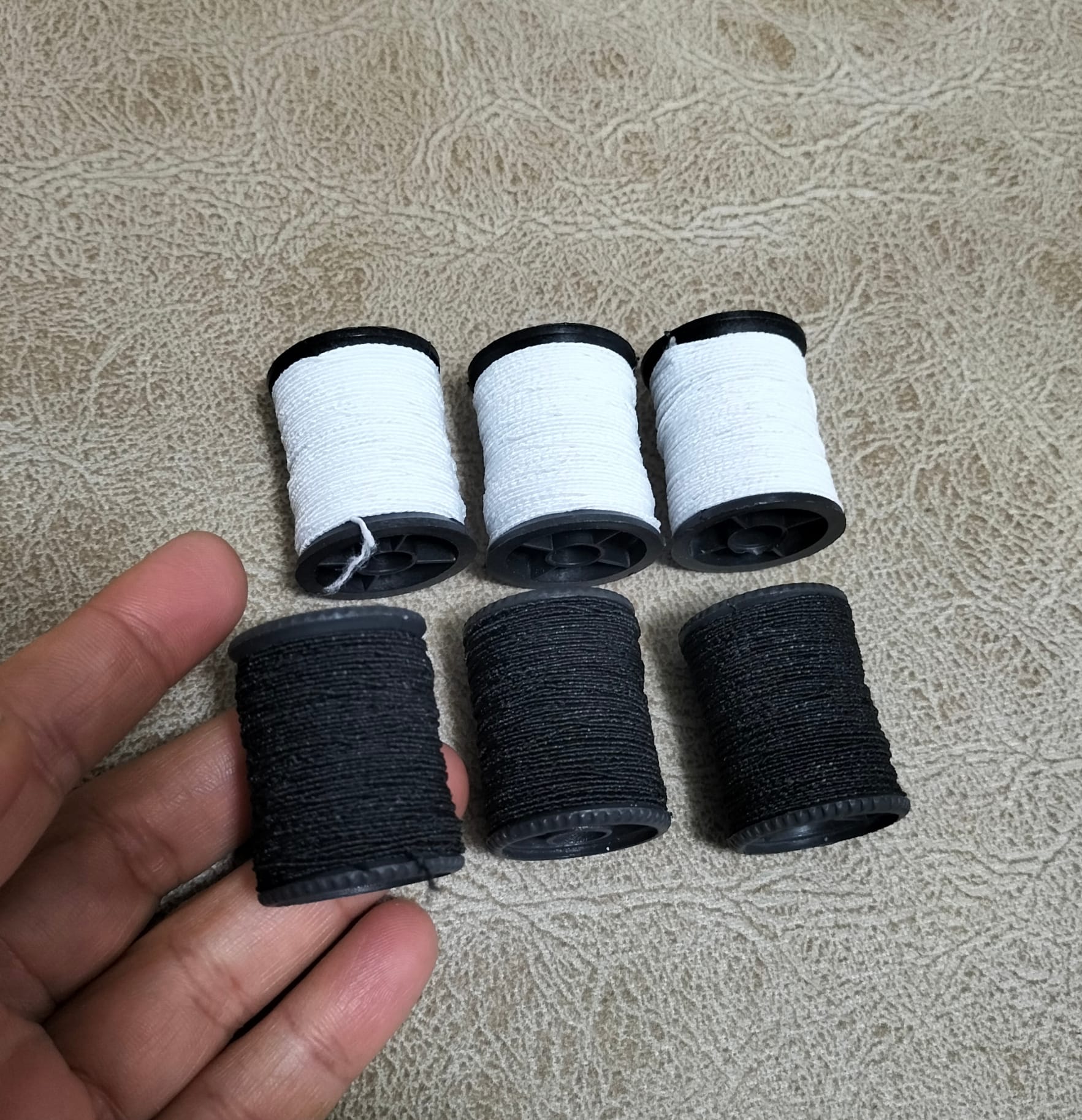 Lastik İp 6 adet (siyah ve beyaz renk)